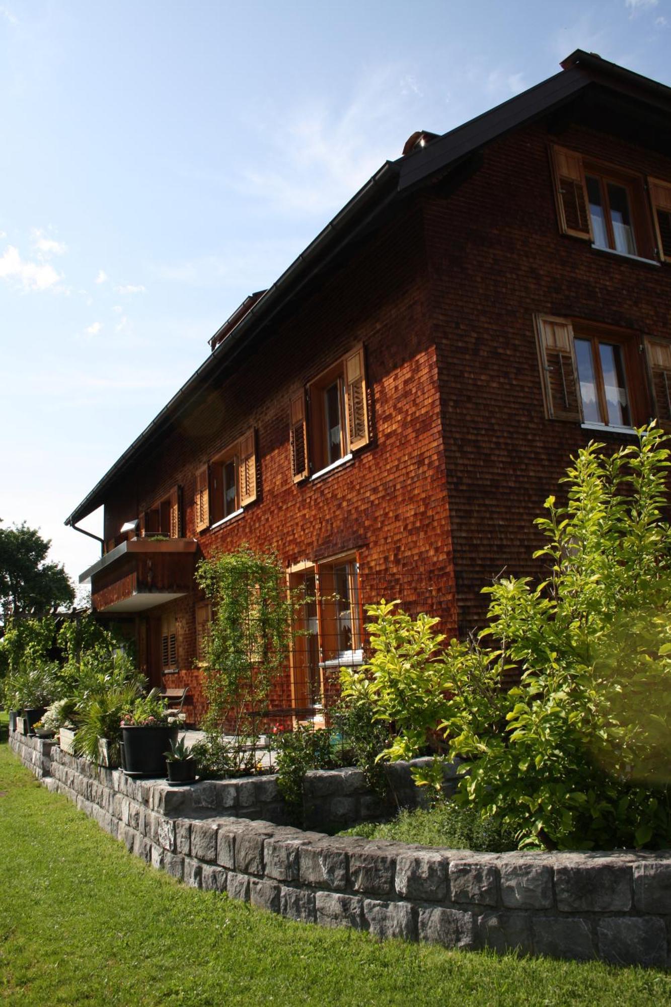 Mama Kaethe - Apartments Nenzing Bagian luar foto