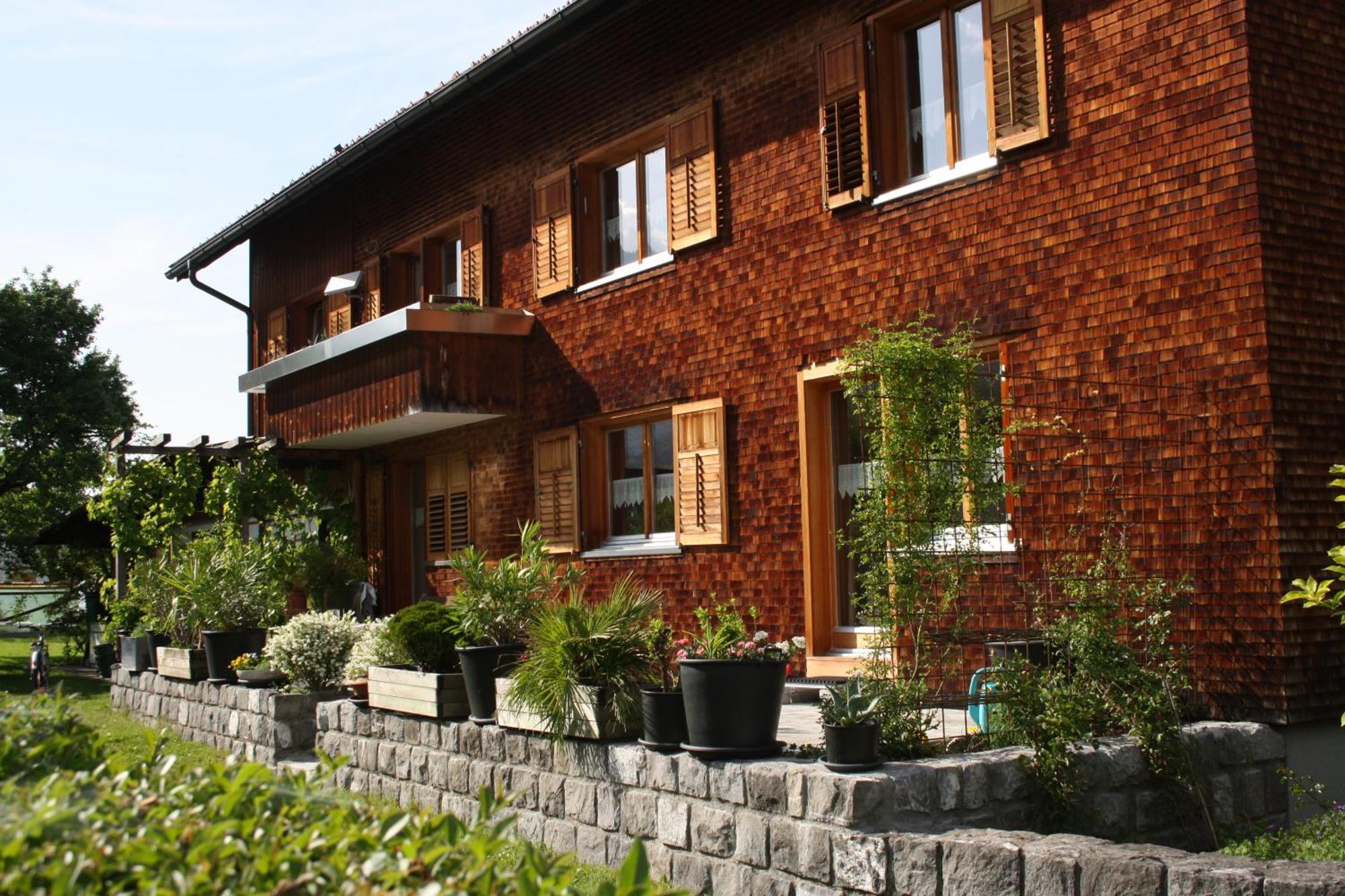 Mama Kaethe - Apartments Nenzing Bagian luar foto
