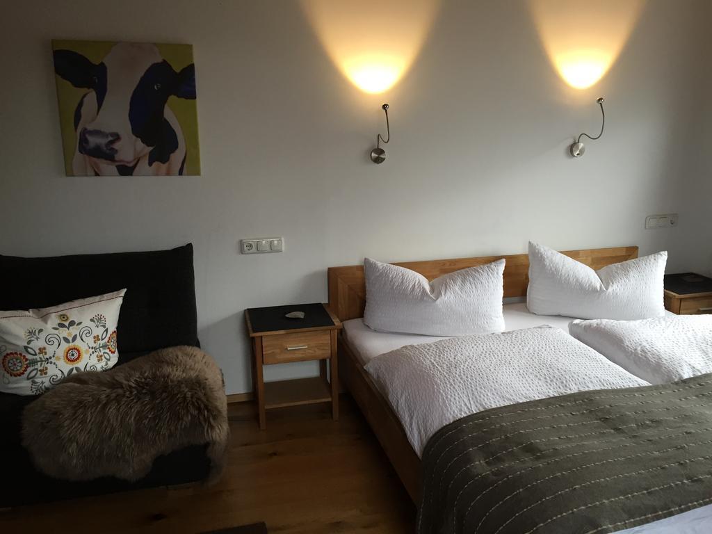 Mama Kaethe - Apartments Nenzing Bagian luar foto