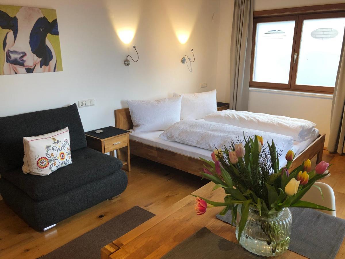 Mama Kaethe - Apartments Nenzing Bagian luar foto