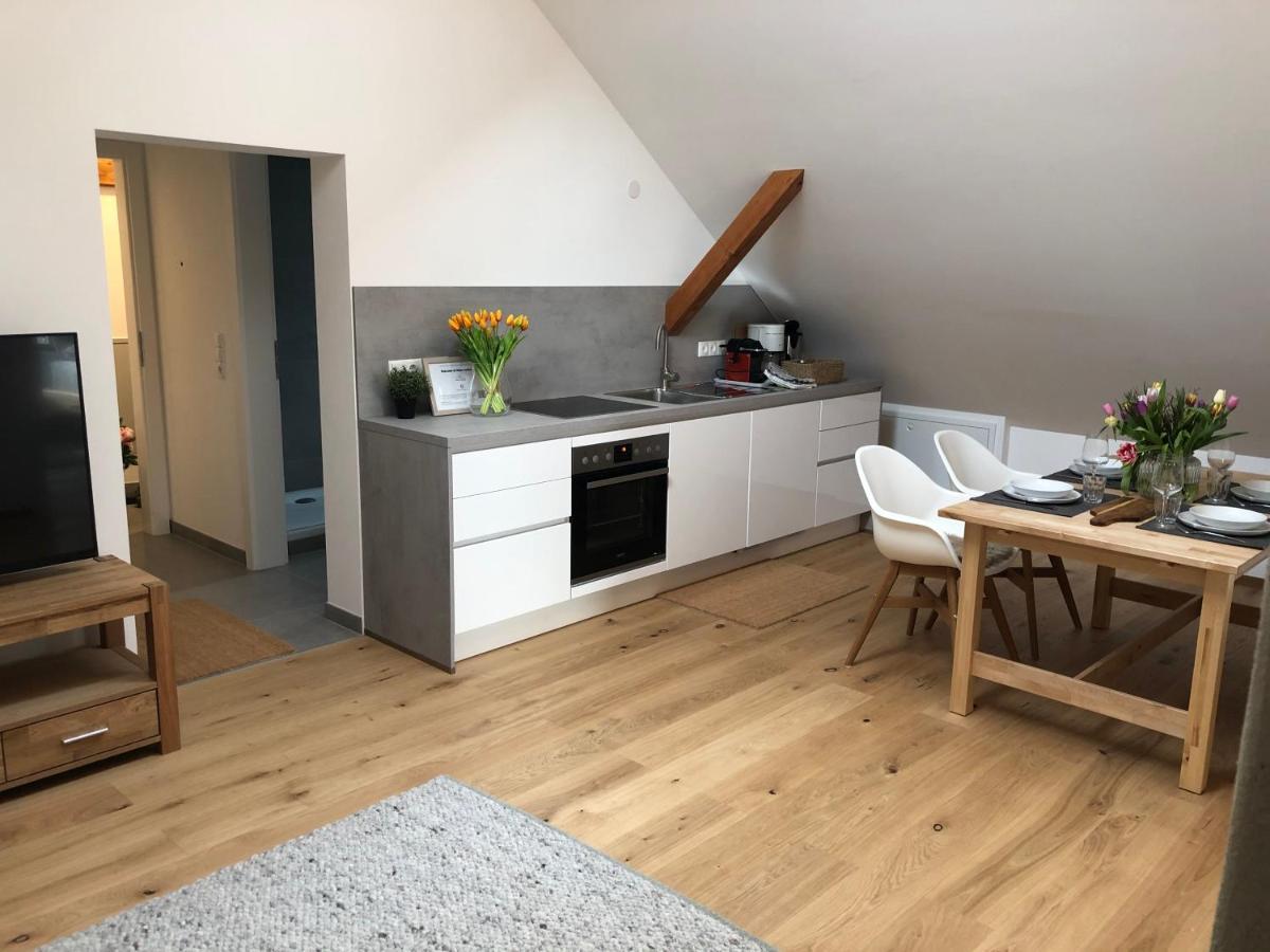 Mama Kaethe - Apartments Nenzing Bagian luar foto